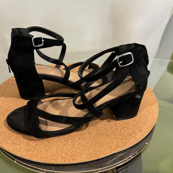 Block Heel sandal - Picture 1 of 3